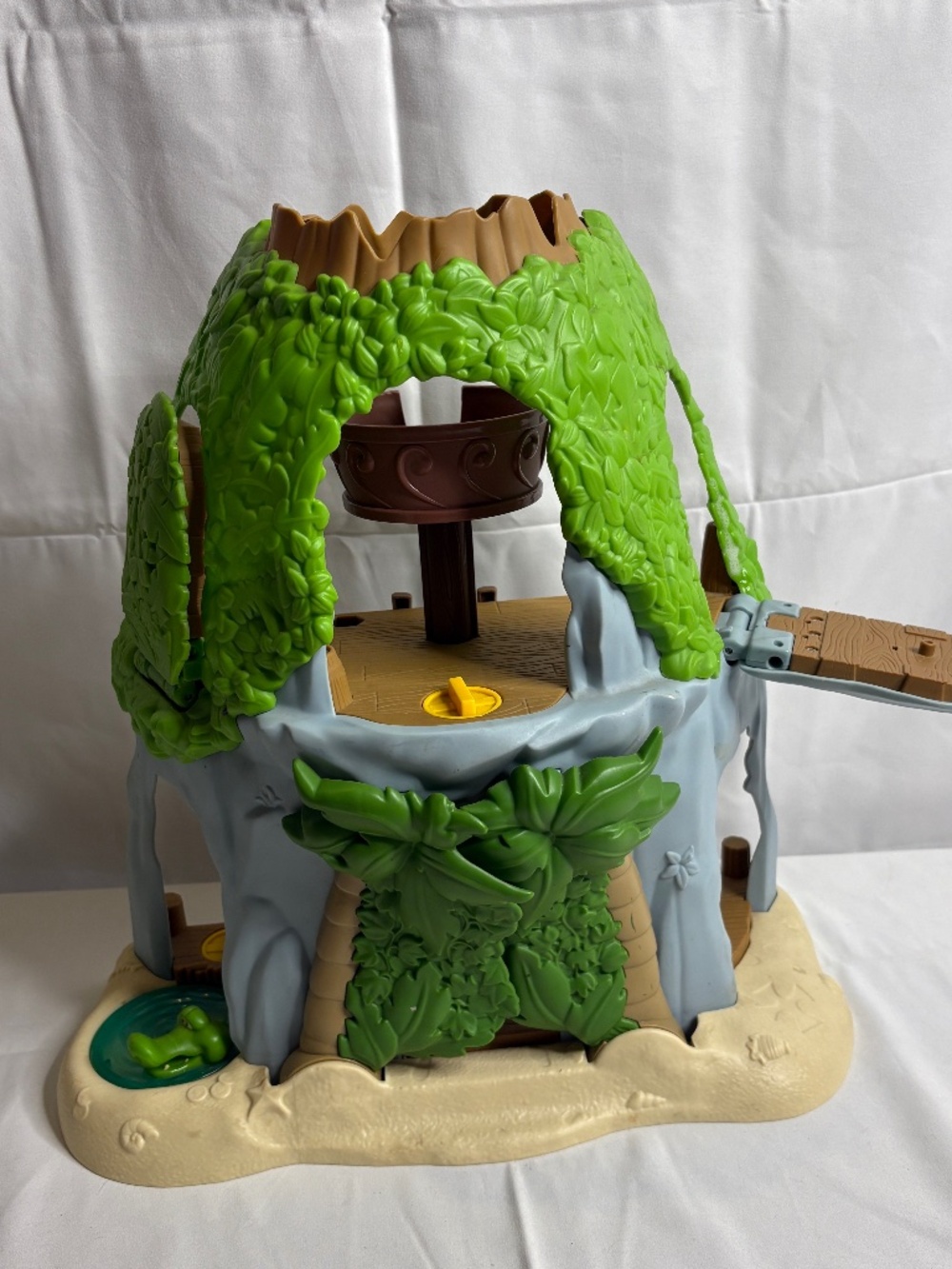 Disney Jake & The Neverland Pirates Magical Tiki Hideout Tree House
